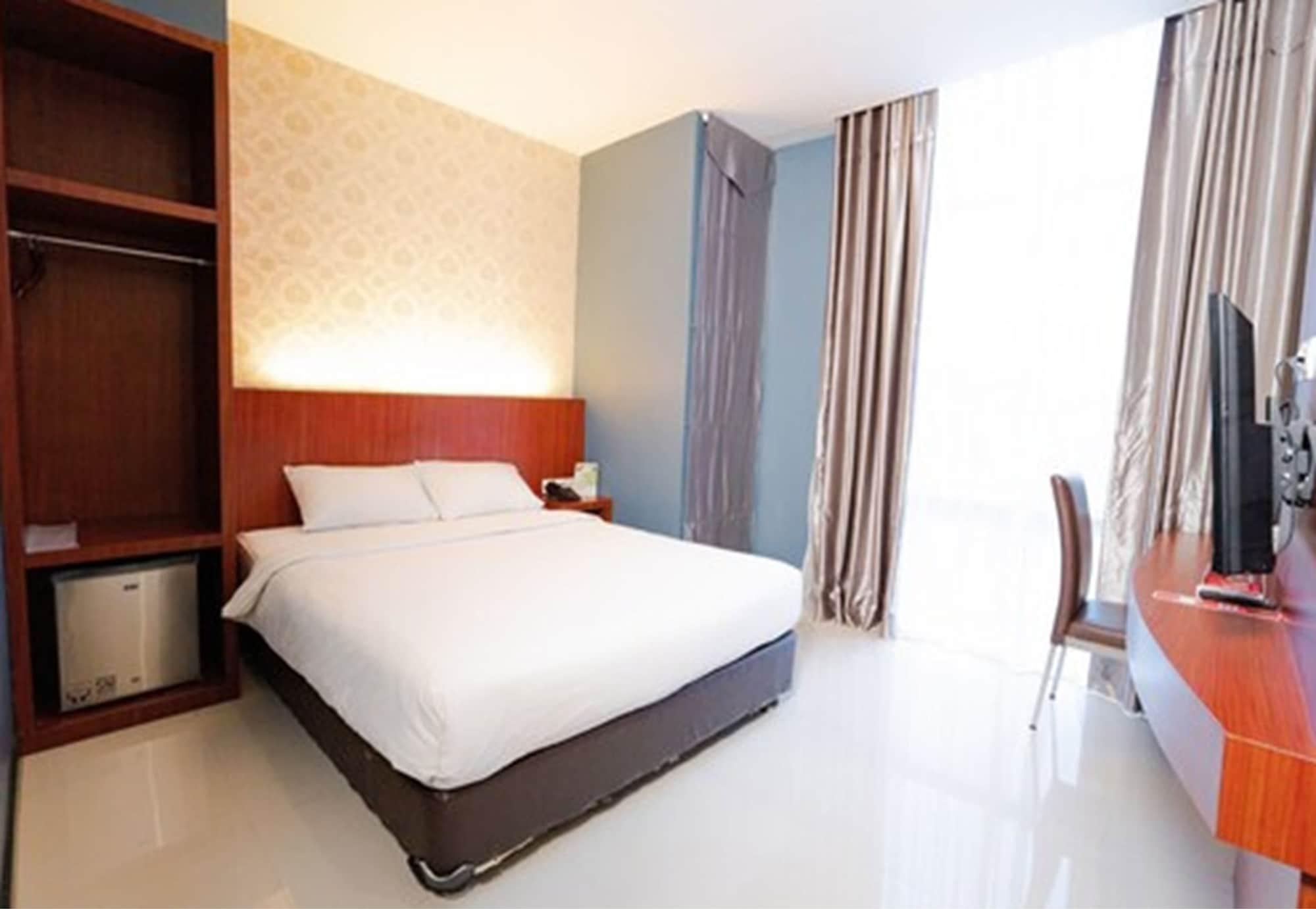 The Crew Hotel Kualanamu International Airport Medan Kültér fotó