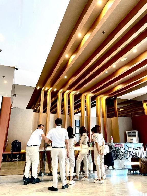 The Crew Hotel Kualanamu International Airport Medan Kültér fotó