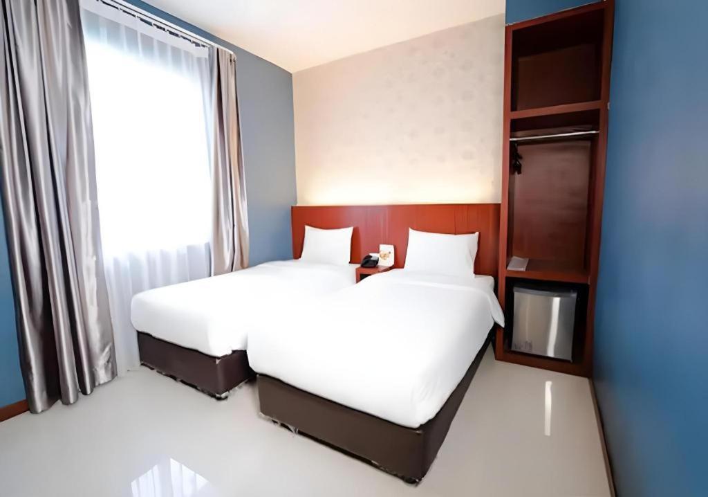 The Crew Hotel Kualanamu International Airport Medan Kültér fotó